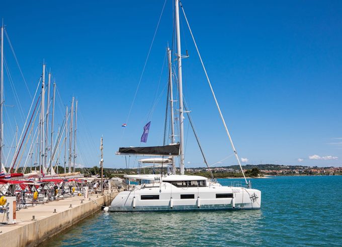Lagoon 46