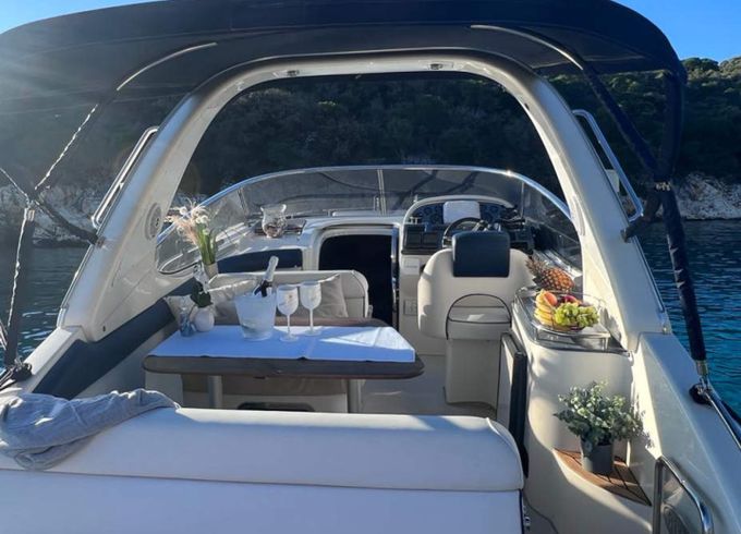 Bavaria 300
