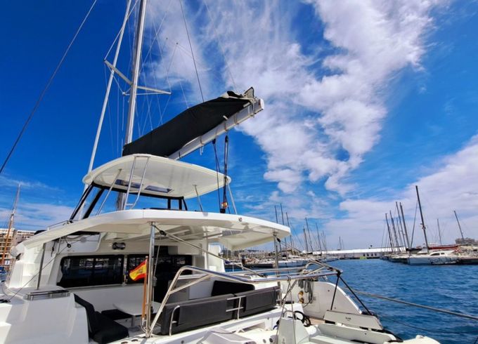 Lagoon 46