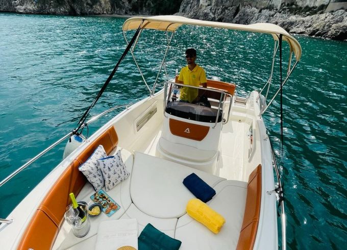 Allegra Boats Allegra