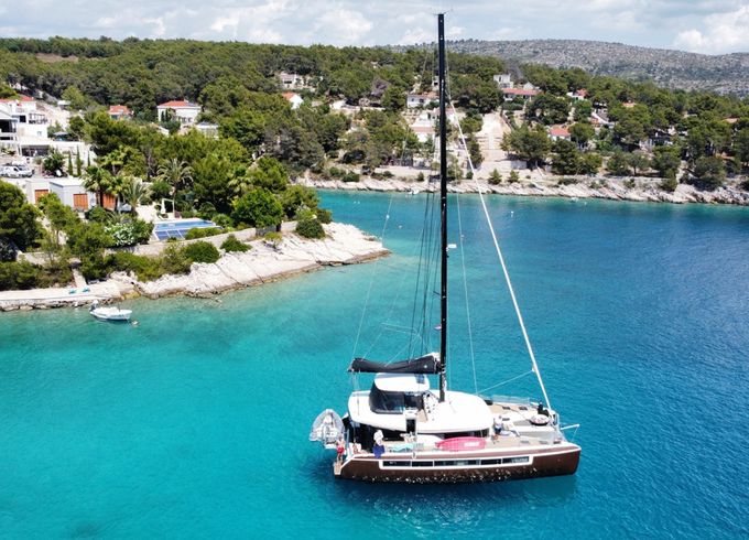 Lagoon 50