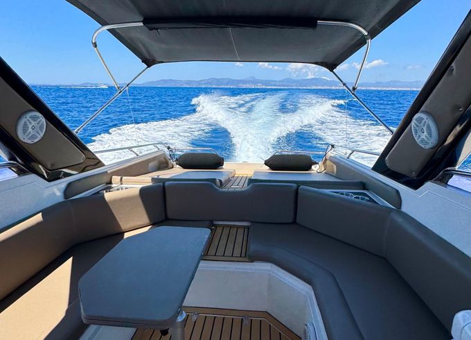 Sunseeker Thunderhawk 43
