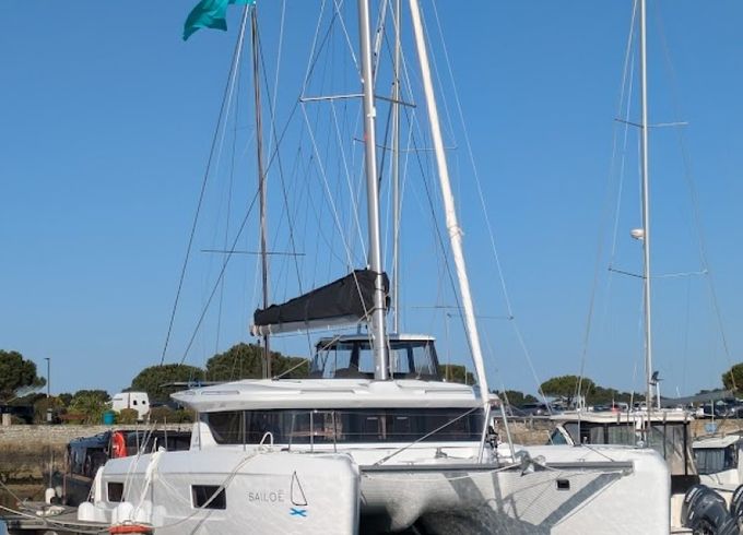 Lagoon 43
