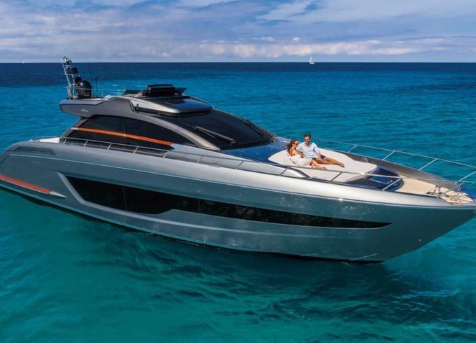 Riva Rebel 66