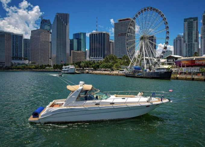 Sea Ray 400 Sundancer