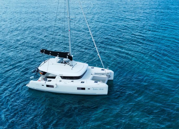 Lagoon 42