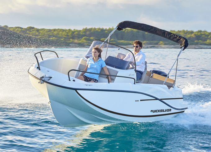Quicksilver Activ 605 Open