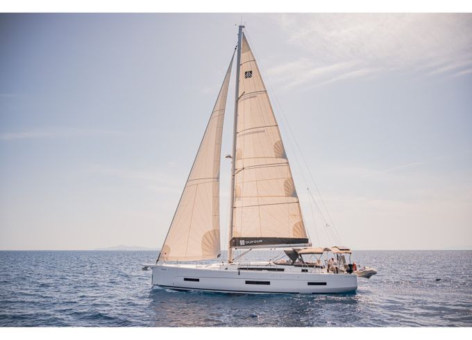 Dufour 530
