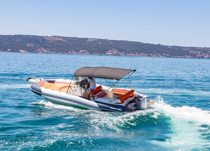 Marlin Boat Dynamic 790 pro