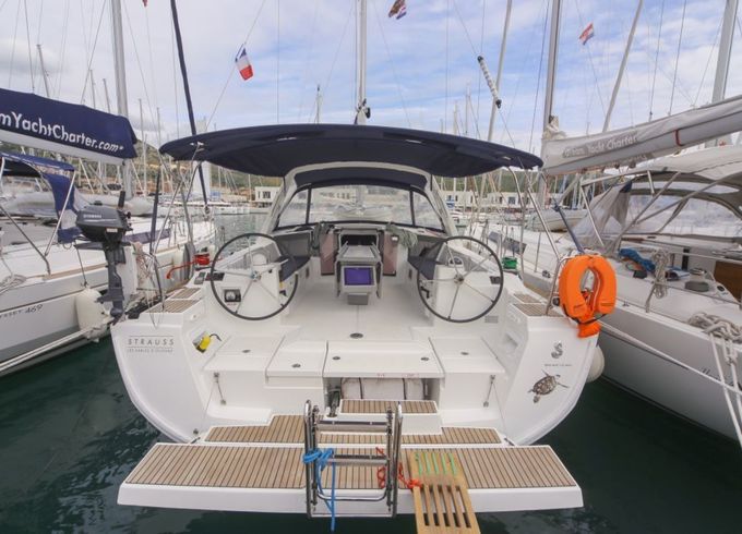Bénéteau Oceanis 45