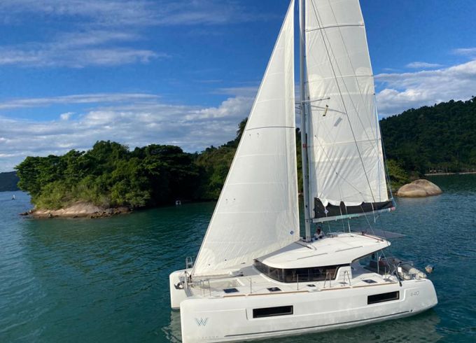Lagoon 40