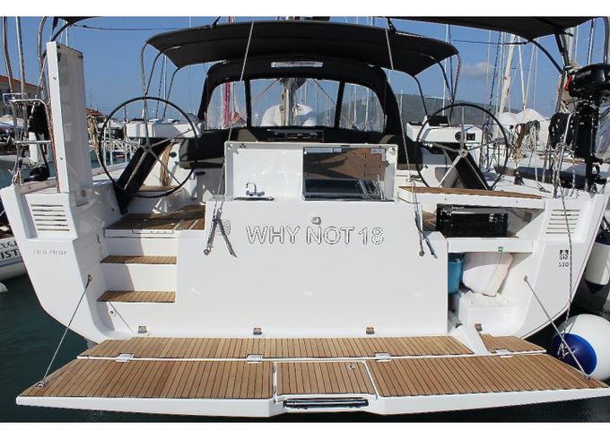 Dufour 530