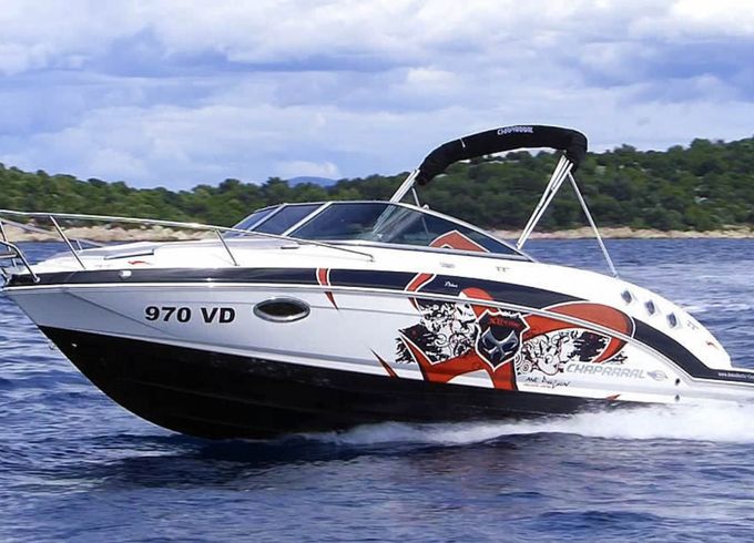 Chaparral 225 SSi Cuddy