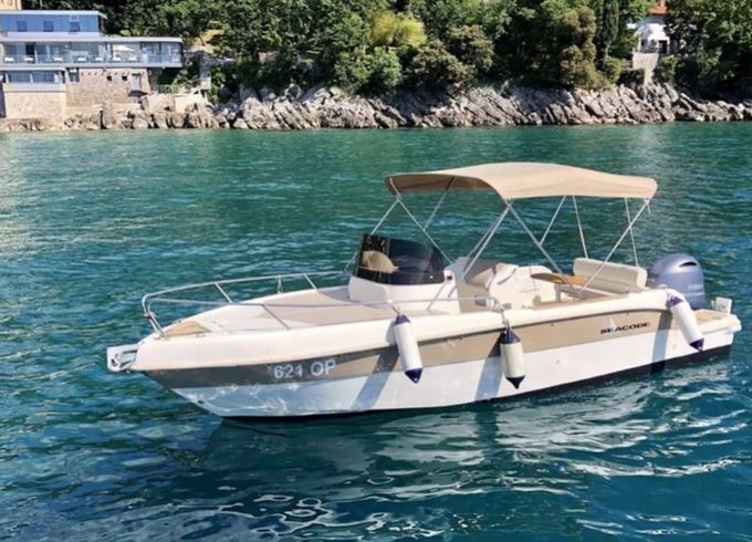 Seacode Hampton 670