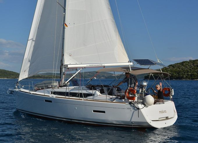 Jeanneau 389