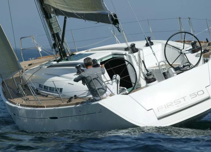 Bénéteau First 50