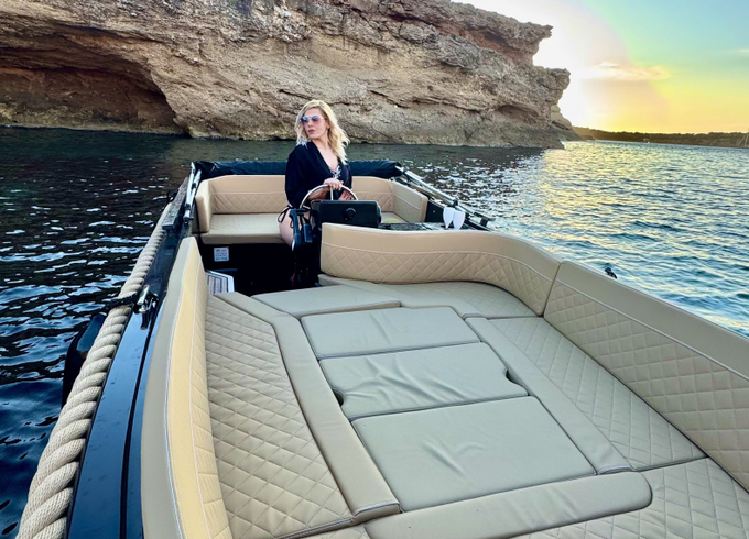 Silent Yachts 525