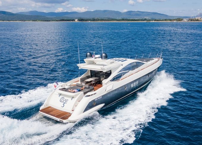 Azimut 68 S