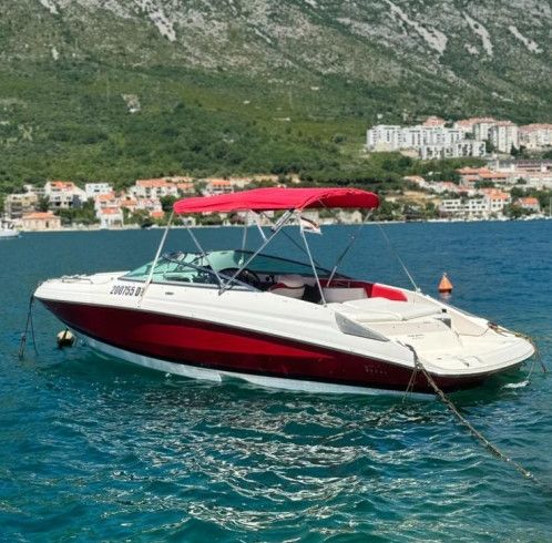 Chaparral Regal 2250