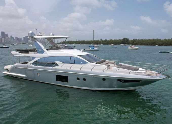 Azimut The One