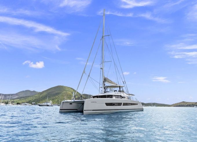 Fountaine Pajot ADEONA