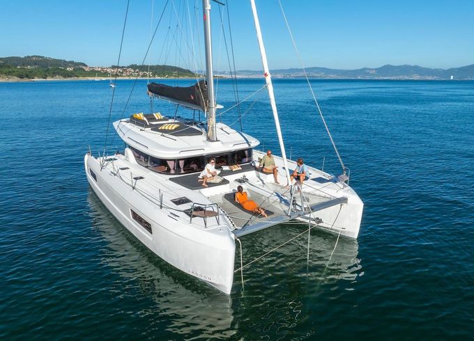 Lagoon 43 (Owners Version)