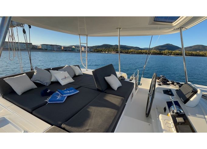Lagoon 46