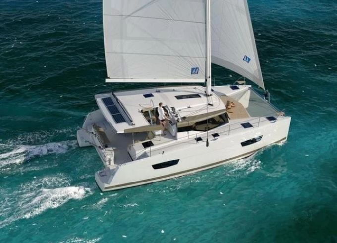Fountaine Pajot Lucia 40