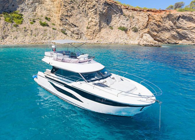 Prestige Yachts F49