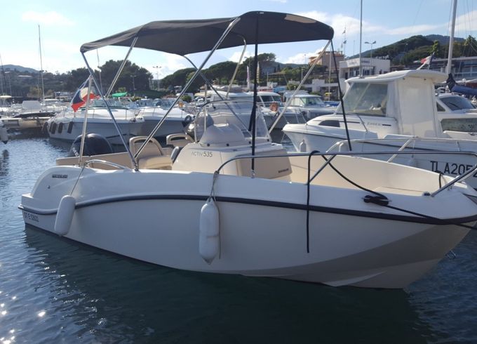 Quicksilver Activ 535 Open