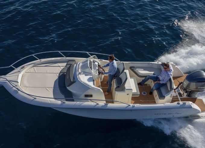 White Shark 240SC