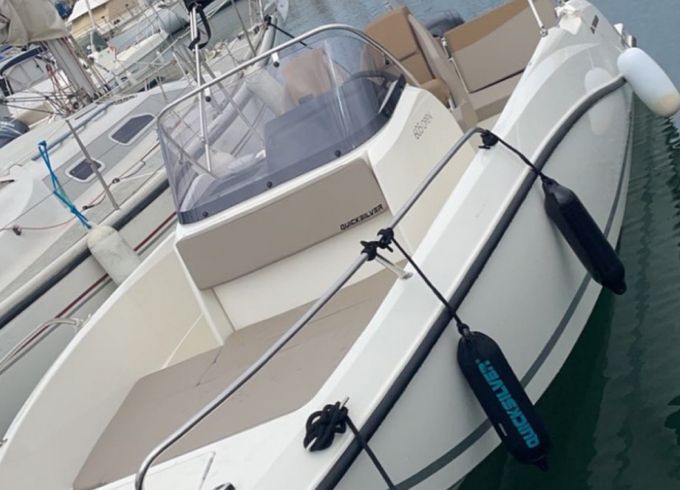 Quicksilver Activ 605 Open