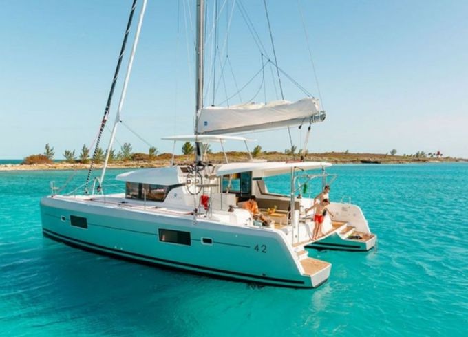 Lagoon 42