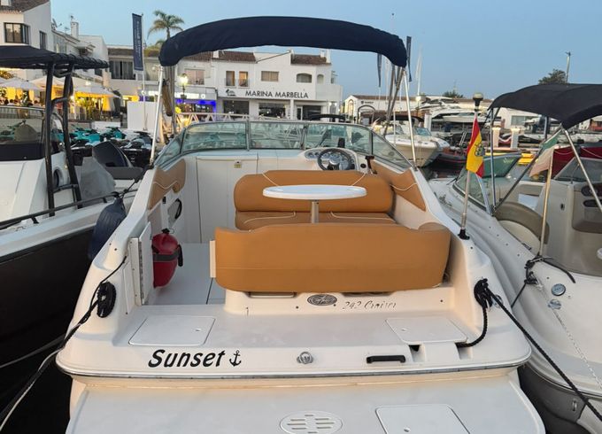 Monterey 242 cruiser