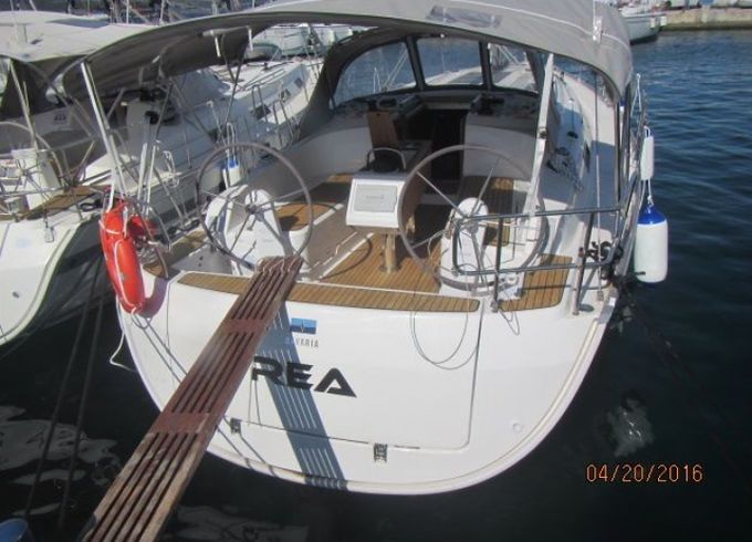 Bavaria Cruiser 37