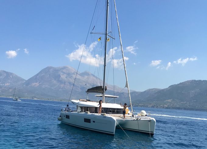 Lagoon 42