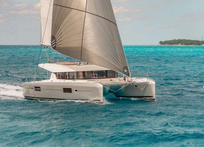 Lagoon 42