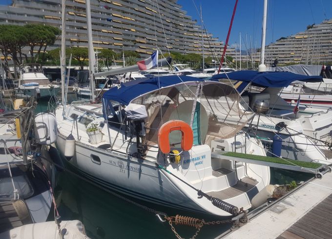 Jeanneau Sun Odyssey 37.1
