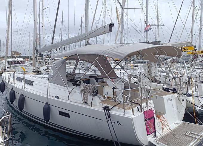 Hanse 455