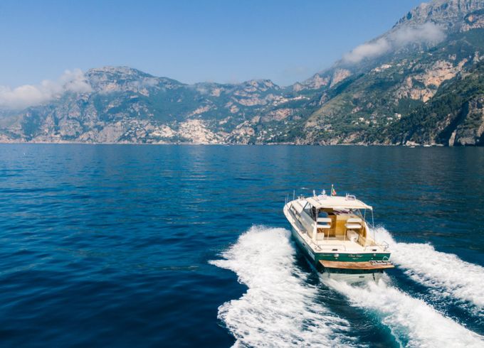 Chris Craft Commander 31