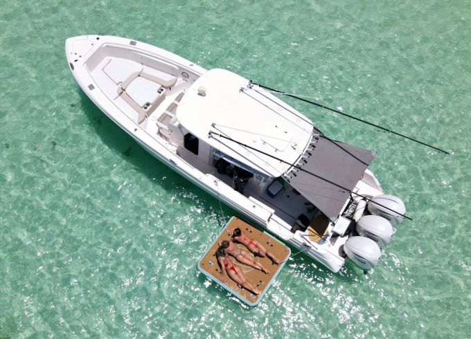 Everglades 355 CC