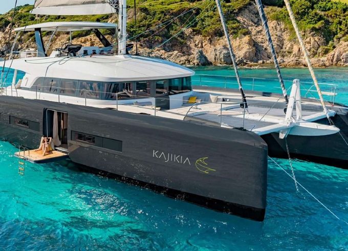 Lagoon Seventy 7