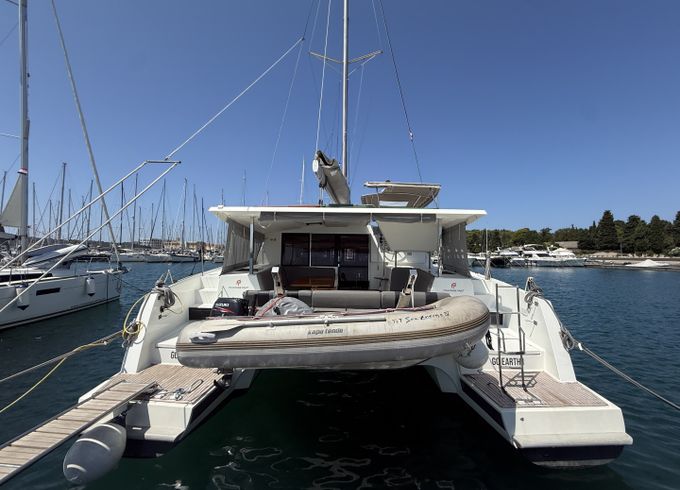 Fountaine Pajot Lucia 40