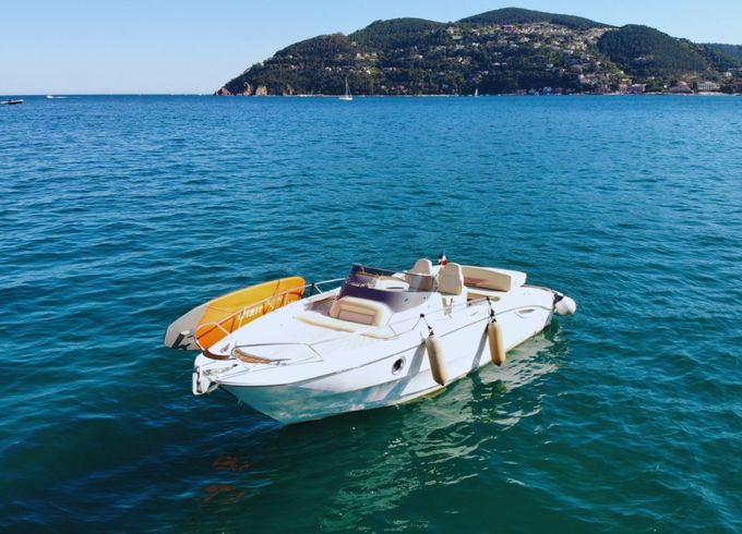 Sessa Marine Key Largo 27 Inboard