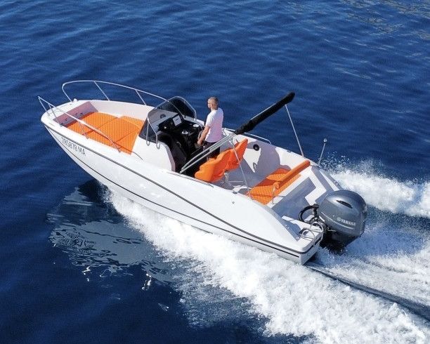 Quicksilver 675 open