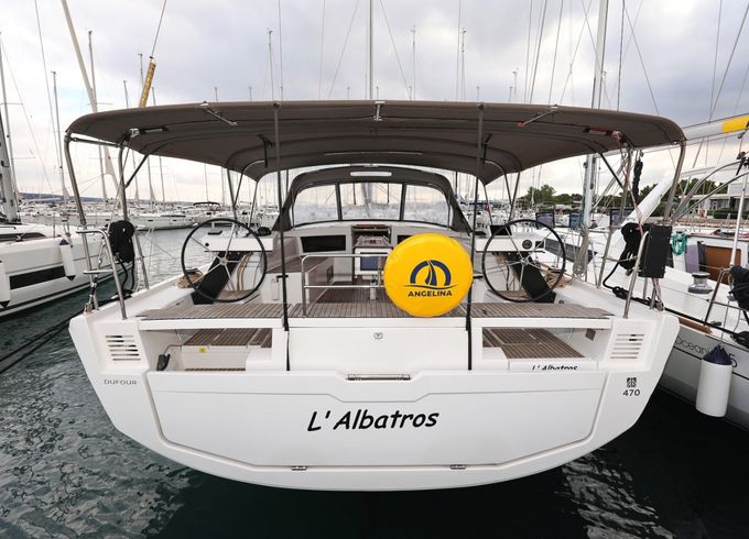 Dufour 470