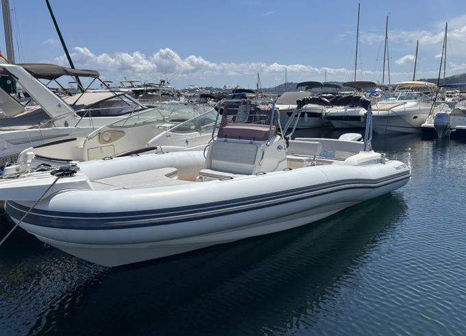 Marlin Boat 790 Pro Dynamic