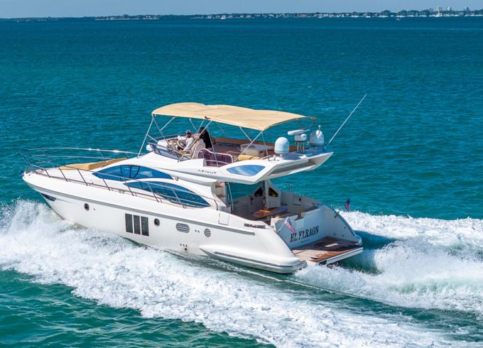 Azimut 53 Fly