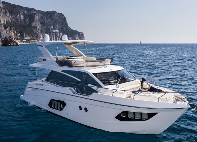 Absolute Yachts Absolute 50 Fly