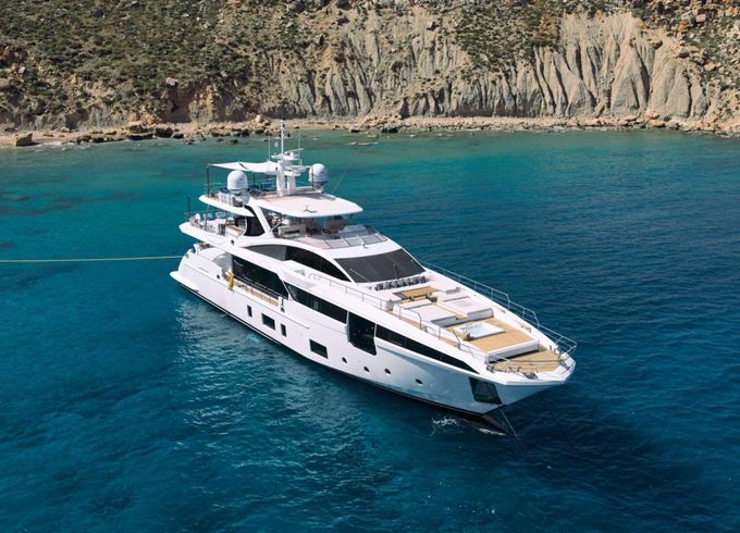 Azimut PURA VIDA